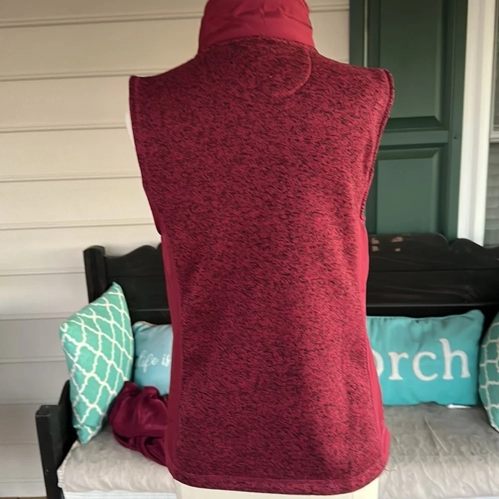 G. H. Bass & Co women’s fleece vest size S